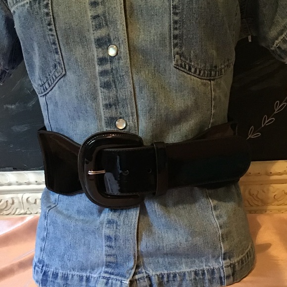 Ralph Lauren Accessories - Ralph Lauren Patent Leather Stretch Statement Belt